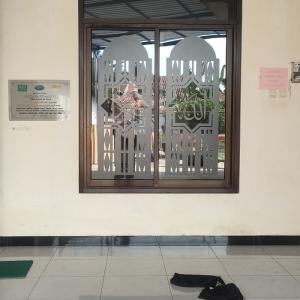 Jasa cutting sticker kaligrafi masjid sandblast