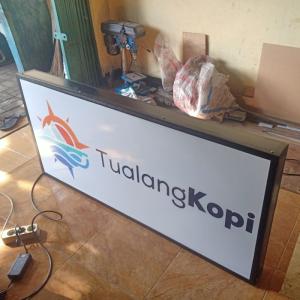 neon box kotak
