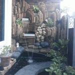 jasa bikin kolam ikan koi tebing