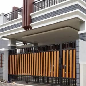 Pagar Rumah Kayu Kombinasi Besi Minimalis JABODETABEK