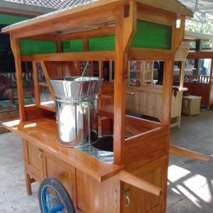 gerobak soto lamongan kayu